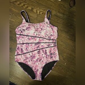 Swimsuits For All Womens Size 22 One-Piece Swimsuit Pink and White Floral
